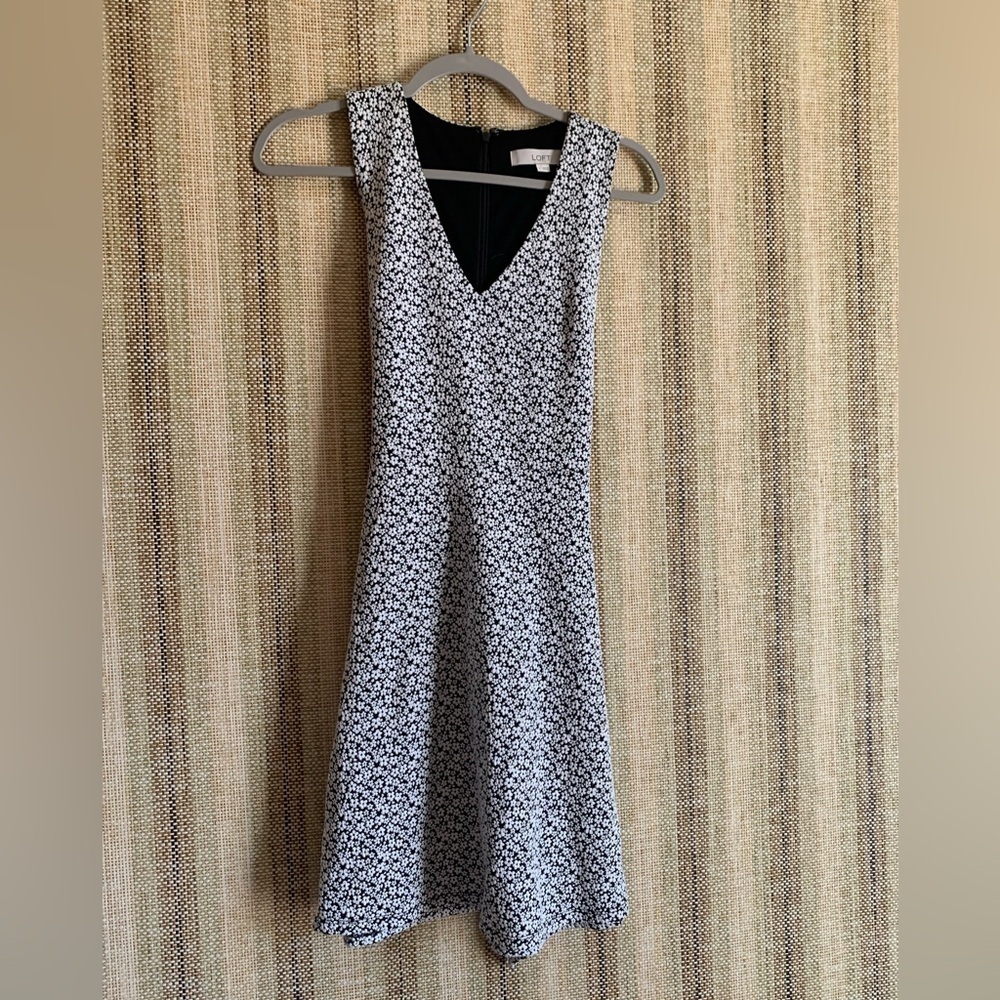 Loft Formal Dress White Floral Women Size 2 Small Knee Length Dress